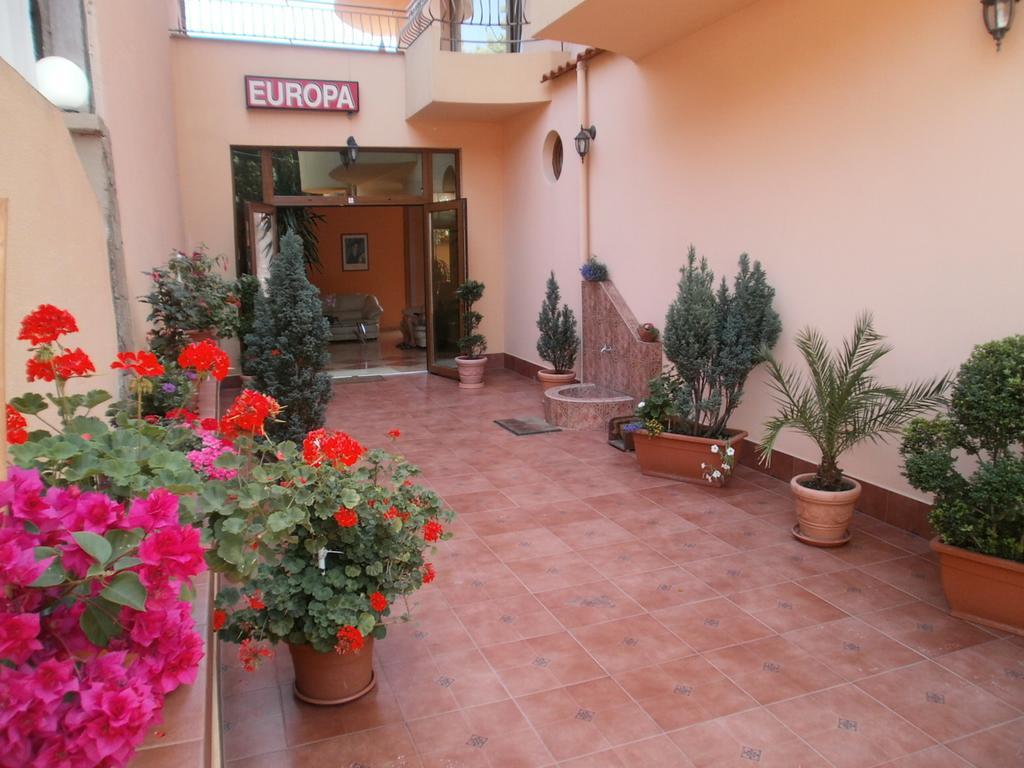 Europa Guest House Kiten  Exterior photo